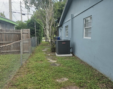 2131 Nw 26th Avenue - Photo Thumbnail 14