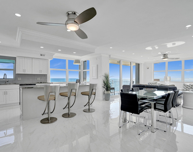5200 N Ocean Boulevard - Photo Thumbnail 3