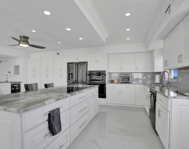 5200 N Ocean Boulevard - Photo Thumbnail 18