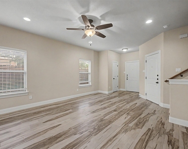 7905 Butler Court - Photo Thumbnail 6