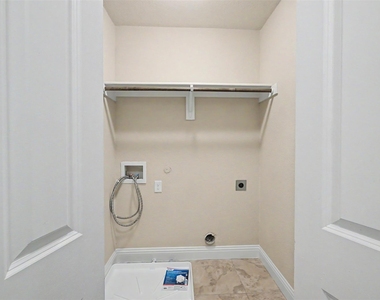 7905 Butler Court - Photo Thumbnail 16