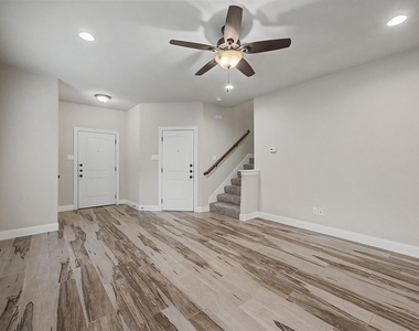 7905 Butler Court - Photo Thumbnail 5