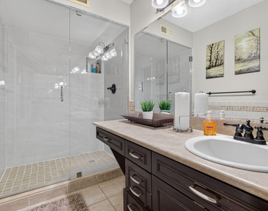 20533 Ne 6th Court - Photo Thumbnail 21