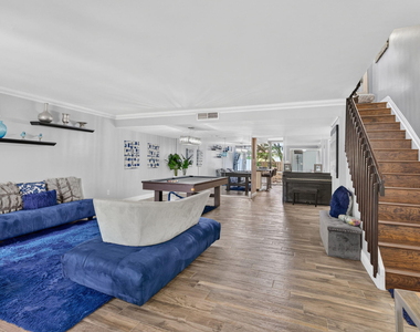 20533 Ne 6th Court - Photo Thumbnail 1
