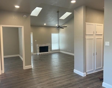 5616 Preston Oaks Road - Photo Thumbnail 4
