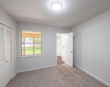 3327 Portlock Drive - Photo Thumbnail 8