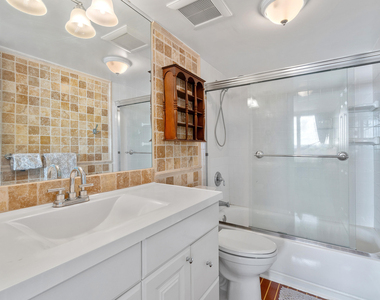 5600 N Flagler Drive - Photo Thumbnail 11