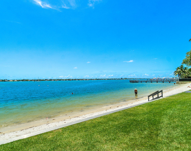 5600 N Flagler Drive - Photo Thumbnail 19
