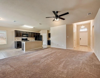 6320 Eagle Pier Way - Photo Thumbnail 2