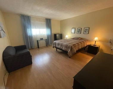 4740 Nw 21st Street - Photo Thumbnail 17