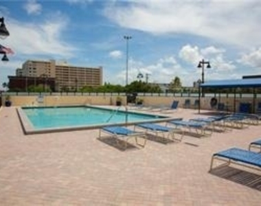 5100 Dupont Boulevard - Photo Thumbnail 29