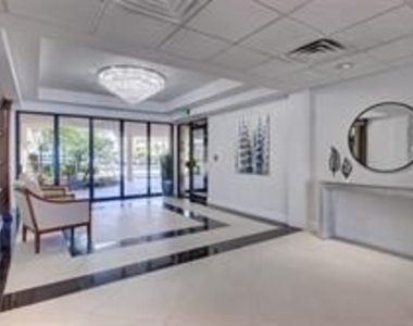 5100 Dupont Boulevard - Photo Thumbnail 24