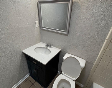 2522 Cunningham Street - Photo Thumbnail 6