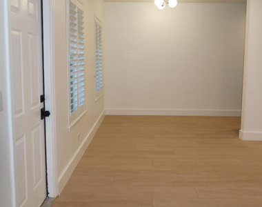 614 Palm Street - Photo Thumbnail 7