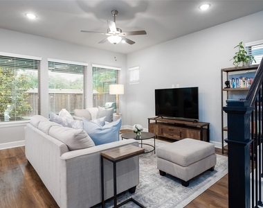 3436 Evening Petal Lane - Photo Thumbnail 5