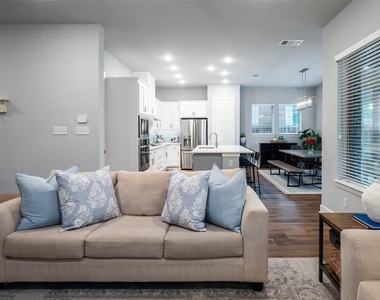 3436 Evening Petal Lane - Photo Thumbnail 9