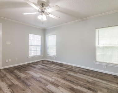 2536 Kool Avenue - Photo Thumbnail 6