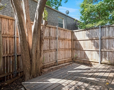 3815 Holland Avenue - Photo Thumbnail 12