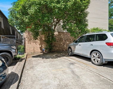 3815 Holland Avenue - Photo Thumbnail 27