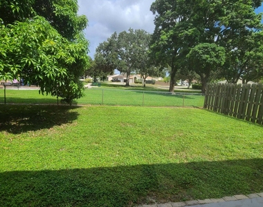 9947 Sw 59th Court - Photo Thumbnail 15