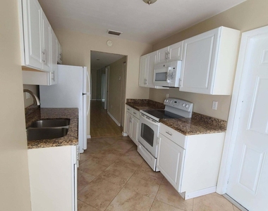 9947 Sw 59th Court - Photo Thumbnail 8