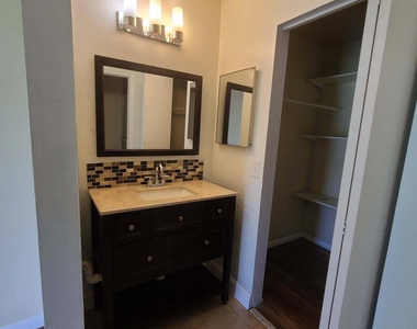 9947 Sw 59th Court - Photo Thumbnail 3
