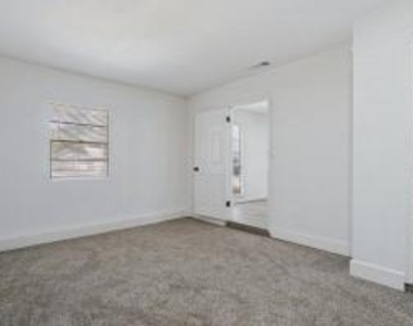 404 Limestone Drive - Photo Thumbnail 15