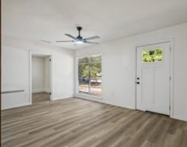 404 Limestone Drive - Photo Thumbnail 1