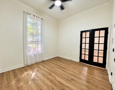 1606 Sarah Brooks Drive - Photo Thumbnail 6