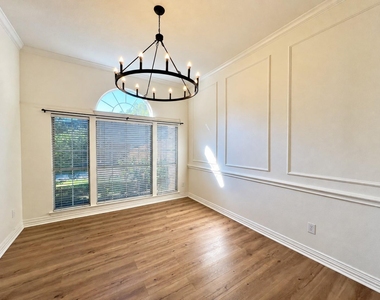 1606 Sarah Brooks Drive - Photo Thumbnail 5
