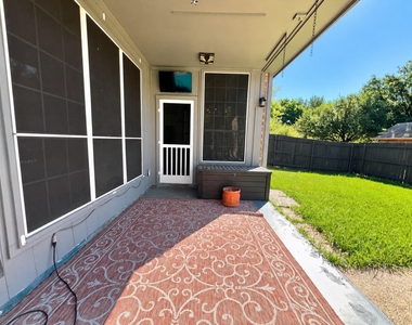 1606 Sarah Brooks Drive - Photo Thumbnail 34
