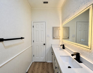 1606 Sarah Brooks Drive - Photo Thumbnail 28