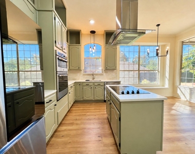 1606 Sarah Brooks Drive - Photo Thumbnail 10