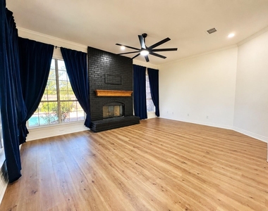 1606 Sarah Brooks Drive - Photo Thumbnail 14