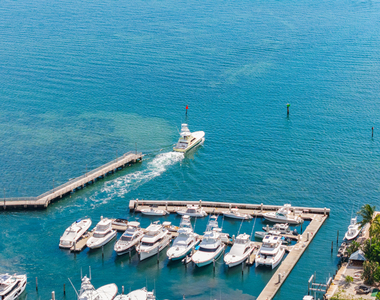 220 Lake Shore Drive - Photo Thumbnail 48