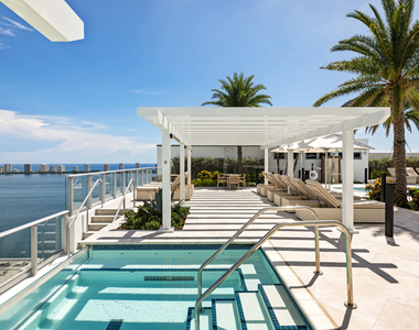220 Lake Shore Drive - Photo Thumbnail 55