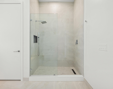 220 Lake Shore Drive - Photo Thumbnail 18