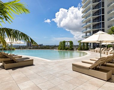 220 Lake Shore Drive - Photo Thumbnail 61