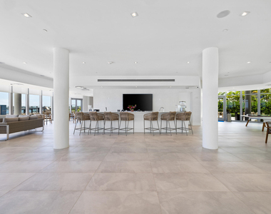 220 Lake Shore Drive - Photo Thumbnail 65