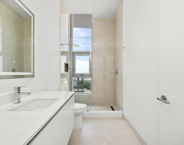 220 Lake Shore Drive - Photo Thumbnail 25