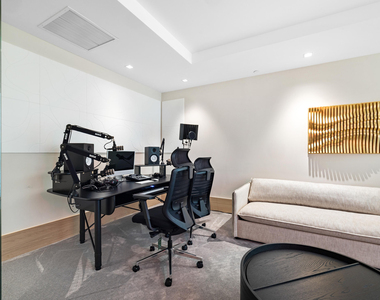 220 Lake Shore Drive - Photo Thumbnail 77