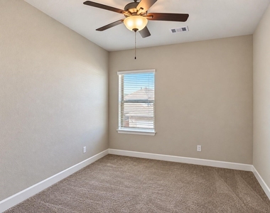 1621 Rose Willow Way - Photo Thumbnail 27