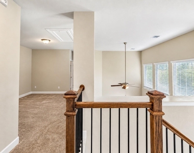1621 Rose Willow Way - Photo Thumbnail 18