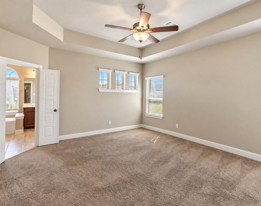 1621 Rose Willow Way - Photo Thumbnail 21