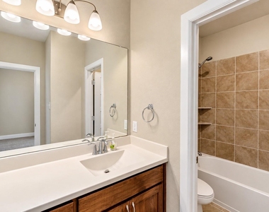 1621 Rose Willow Way - Photo Thumbnail 28