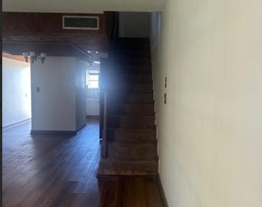 5922 Thomas Street - Photo Thumbnail 16