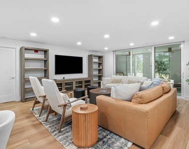 7370 Orangewood Lane - Photo Thumbnail 1