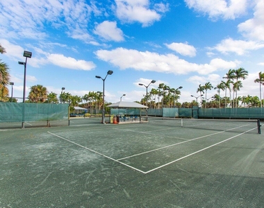 7370 Orangewood Lane - Photo Thumbnail 36