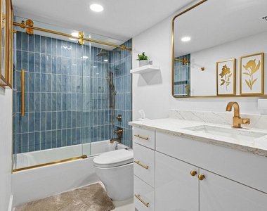 7370 Orangewood Lane - Photo Thumbnail 16