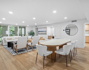 7370 Orangewood Lane - Photo Thumbnail 2